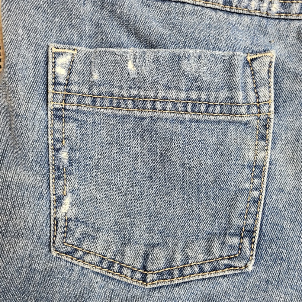 Free People We The Free Distressed Denim Cutoff Jean Shorts 29 Cotton Button Fly - Picture 5 of 9